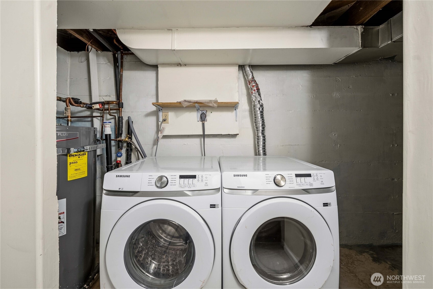 9717 14th Avenue Northwest Seattle, WA 98117 - Photo 21 of 32 a utility room with dryer and washer