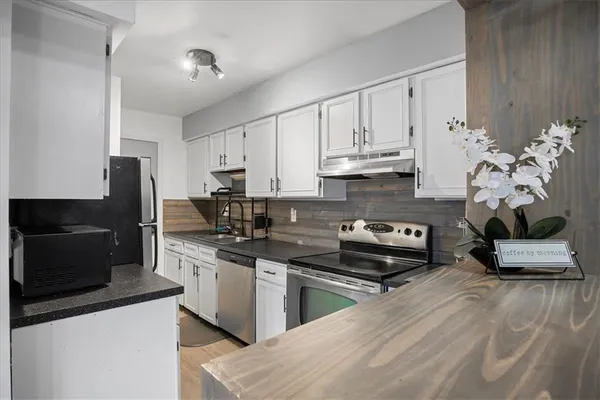 $1,450 | 920 Margarite Drive, Unit D, Pittsburgh, PA 15216