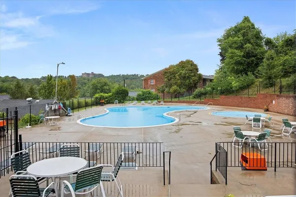 $1,450 | 920 Margarite Drive, Unit D, Pittsburgh, PA 15216