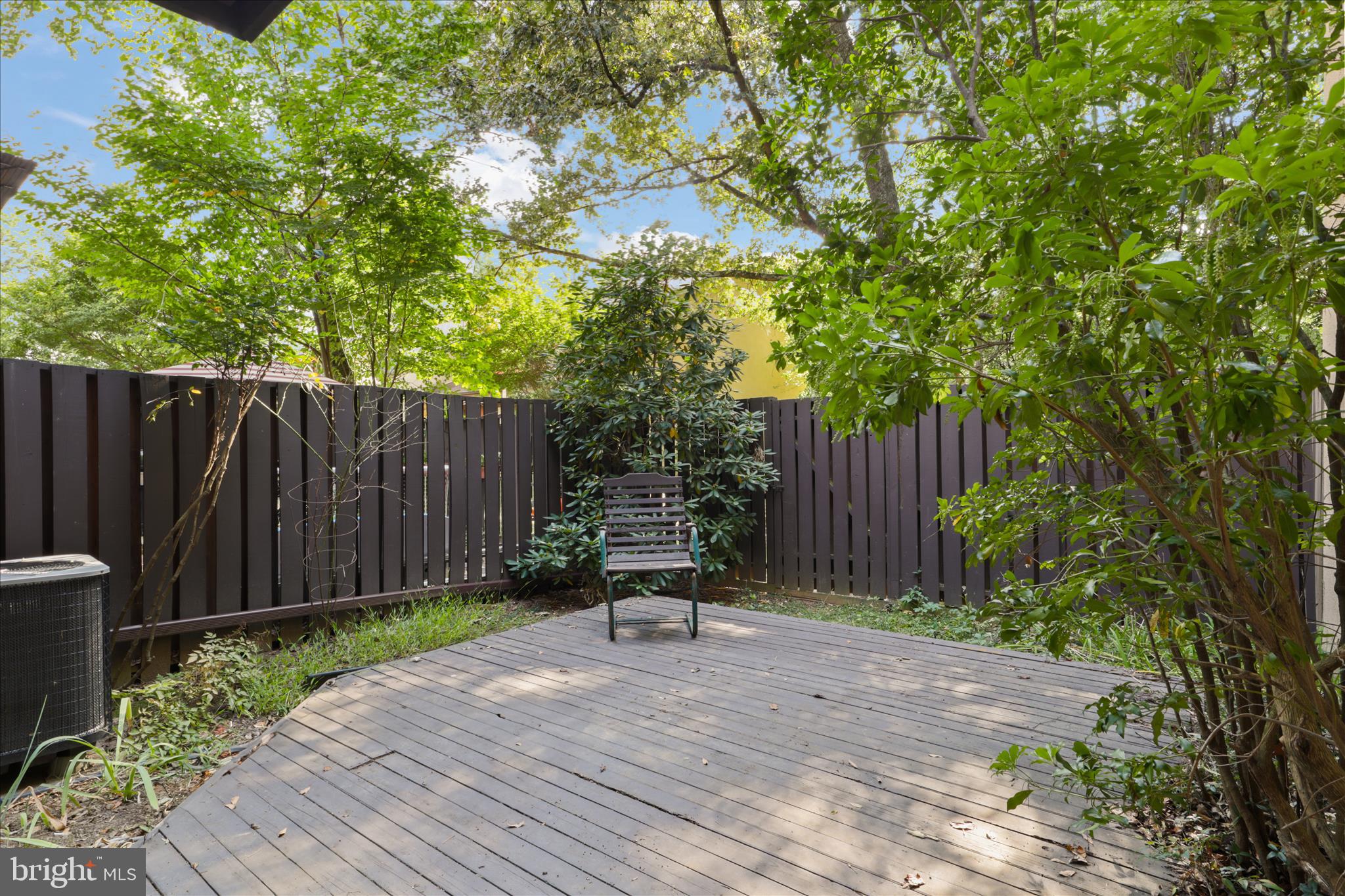 2208 Cartwright Place Reston, VA 20191 - Photo 20 of 37