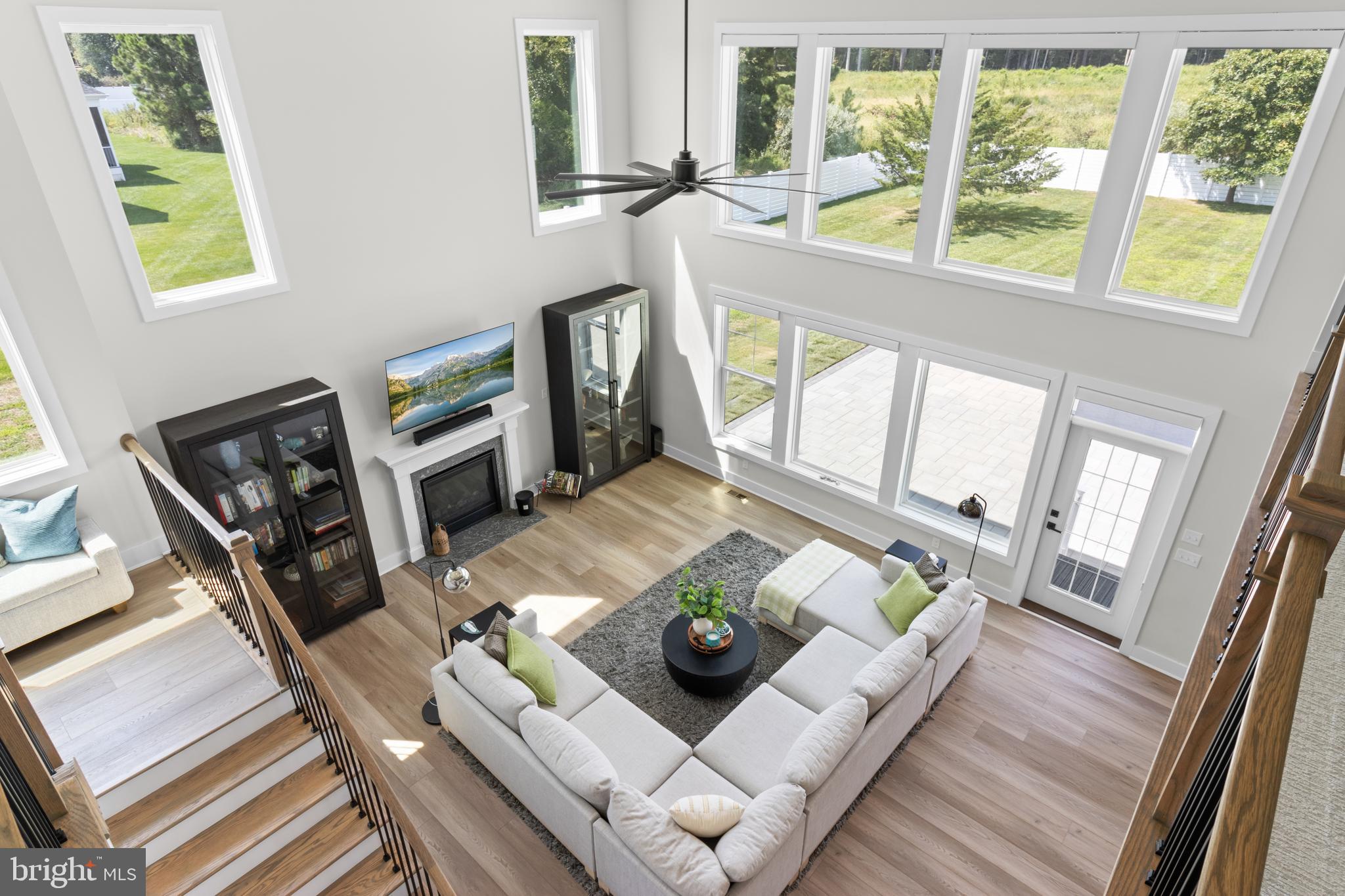 16672 New Road Lewes, DE 19958 - Photo 15 of 55 a living room with furniture and a table