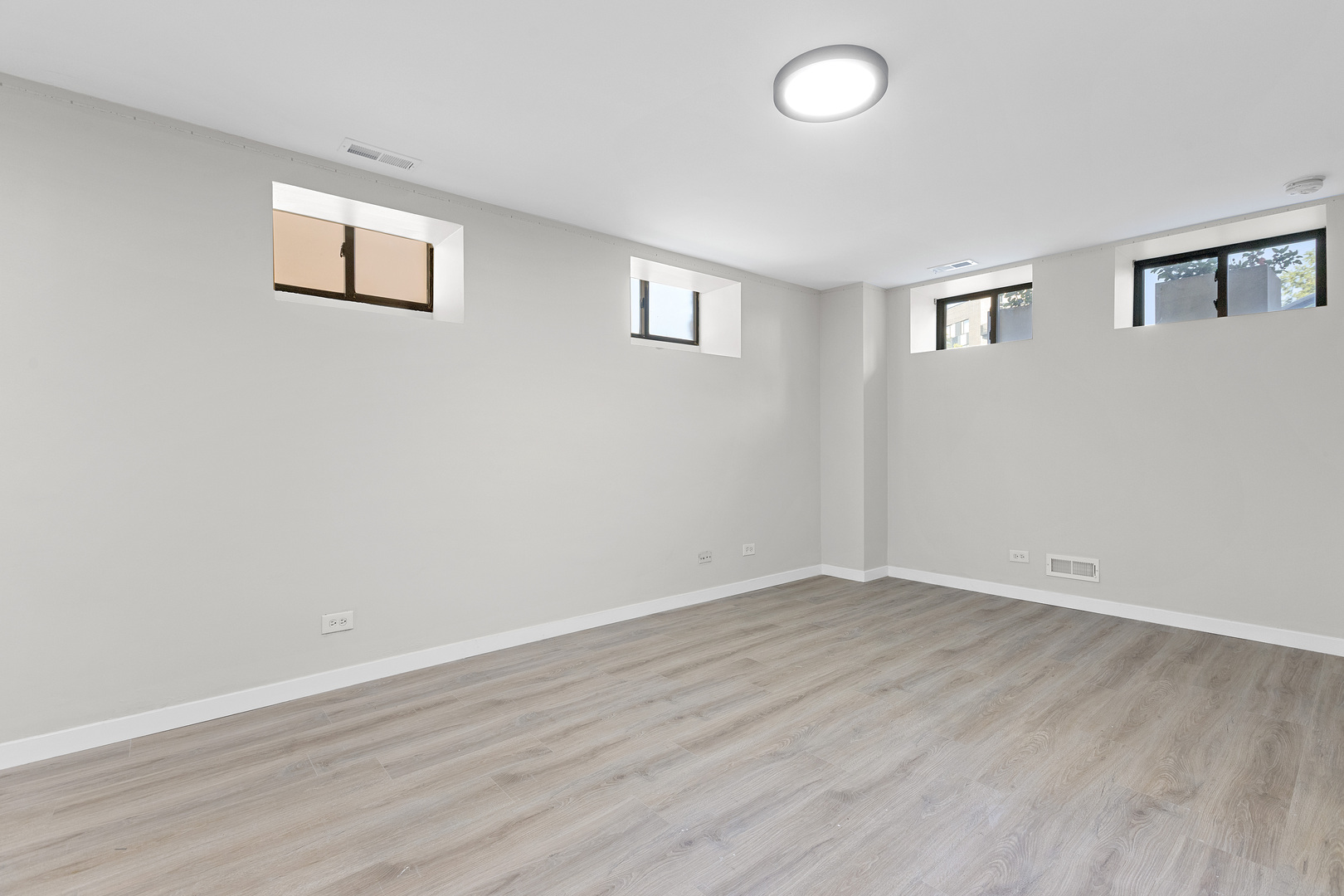 613 North Racine Avenue, Unit 1 Chicago, IL 60642 - Photo 11 of 13 Gallery Image 11
