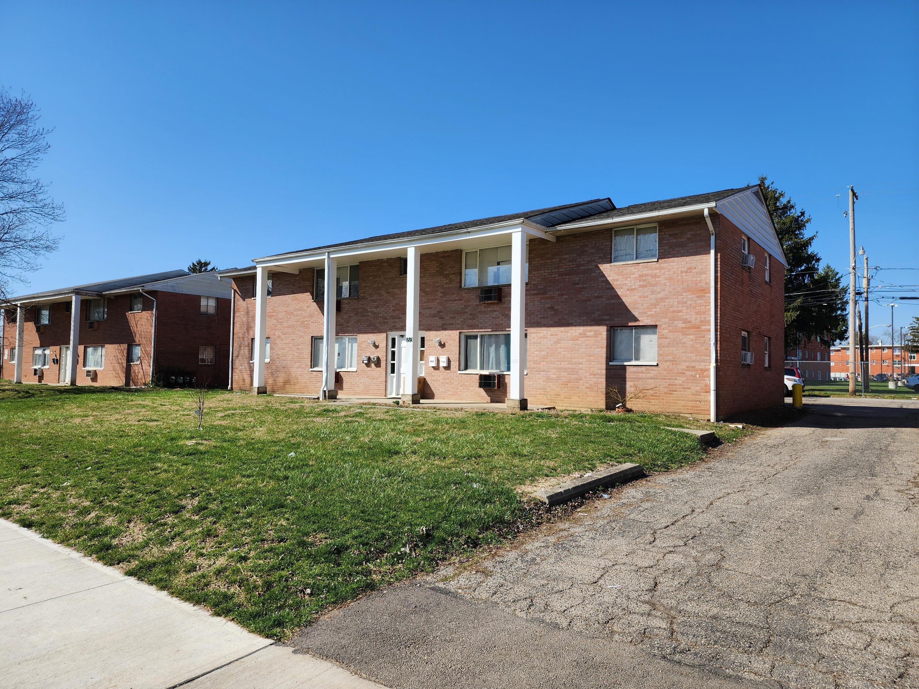 861 Kingsford Road Columbus, OH 43204 - Photo 13 of 57 13