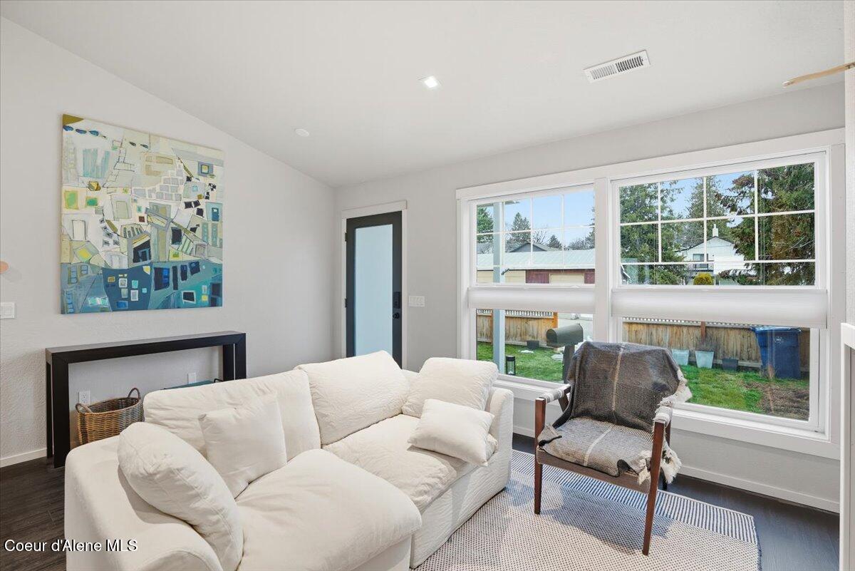 311 South 3rd Avenue Sandpoint, ID 83864 - Photo 4 of 30 07-311 S 3rd Ave_RedHogMedia