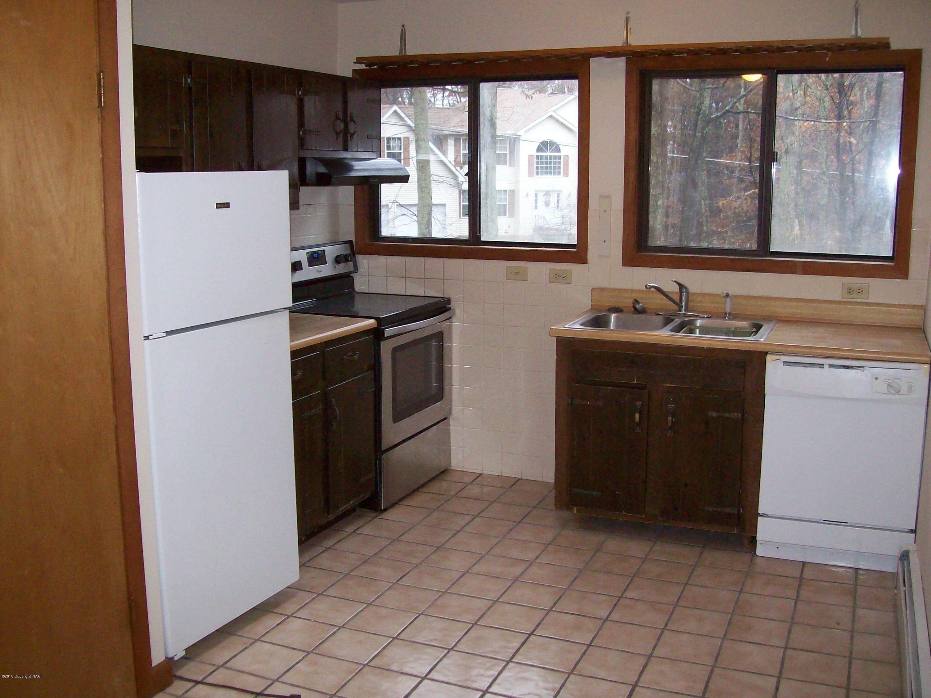 1103 Falls Road Bushkill, PA 18324 - Photo 9 of 17 kitchen