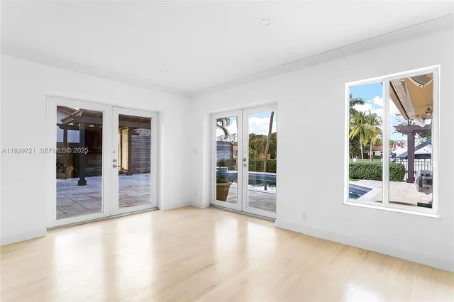 $13,900 | 2085 Ixora Road, North Miami, FL 33181