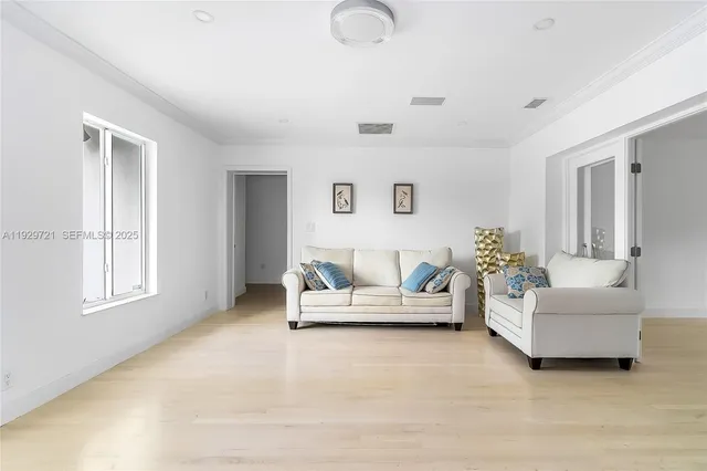 $13,900 | 2085 Ixora Road, North Miami, FL 33181