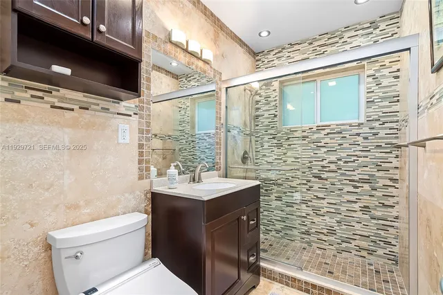 $13,900 | 2085 Ixora Road, North Miami, FL 33181