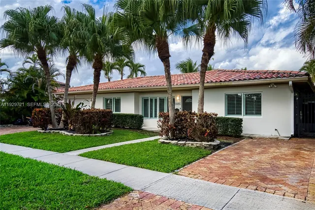 $13,900 | 2085 Ixora Road, North Miami, FL 33181
