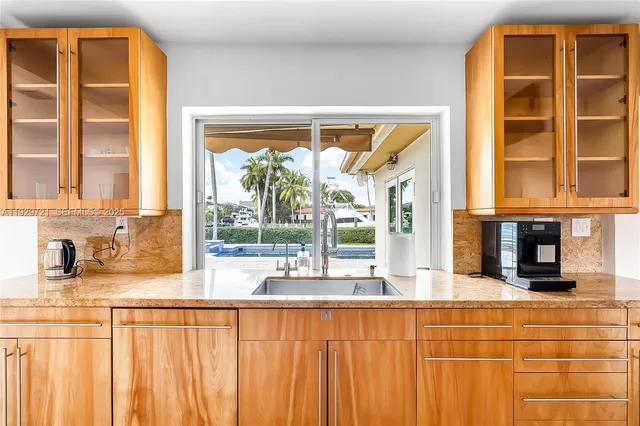 $13,900 | 2085 Ixora Road, North Miami, FL 33181