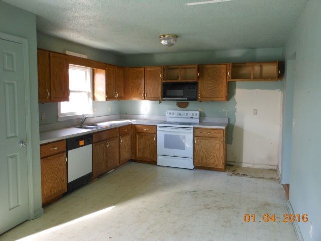 8800 Chad Road Poseyville, IN 47633 - Photo 9 of 17 Gallery Image 9