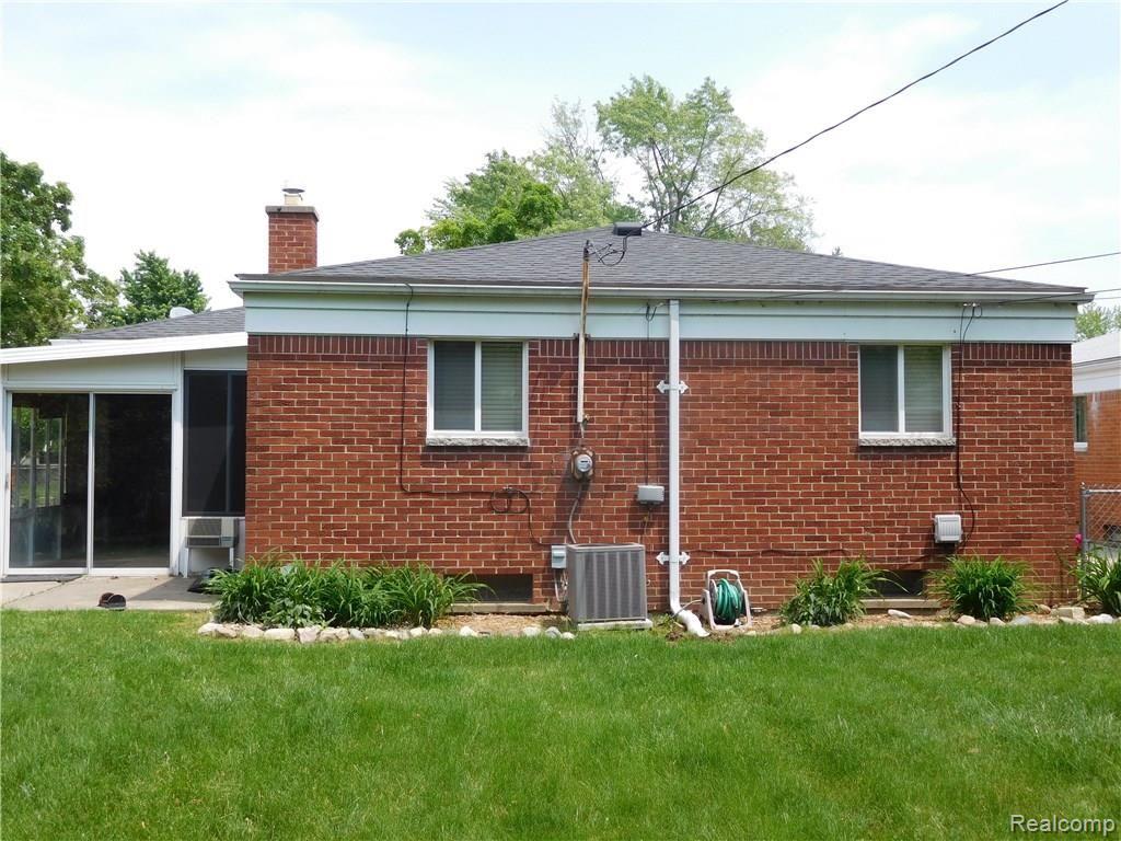 4015 Mark Orr Road Royal Oak, MI 48073 - Photo 20 of 21 Back View