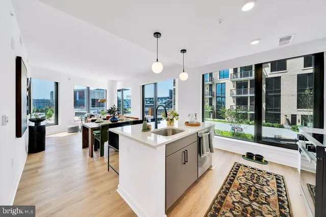 $7,344 | 113 Potomac Avenue Southwest, Unit 432, Washington, DC 20024