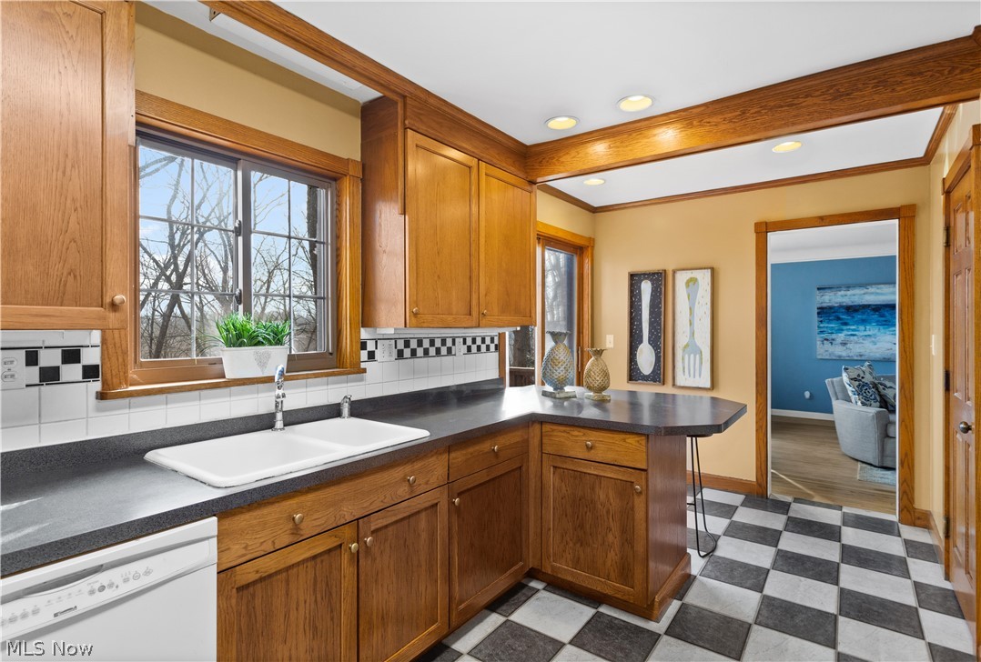 20935 Mastick Road Cleveland, OH 44126 - Photo 14 of 35 Gallery Image 14