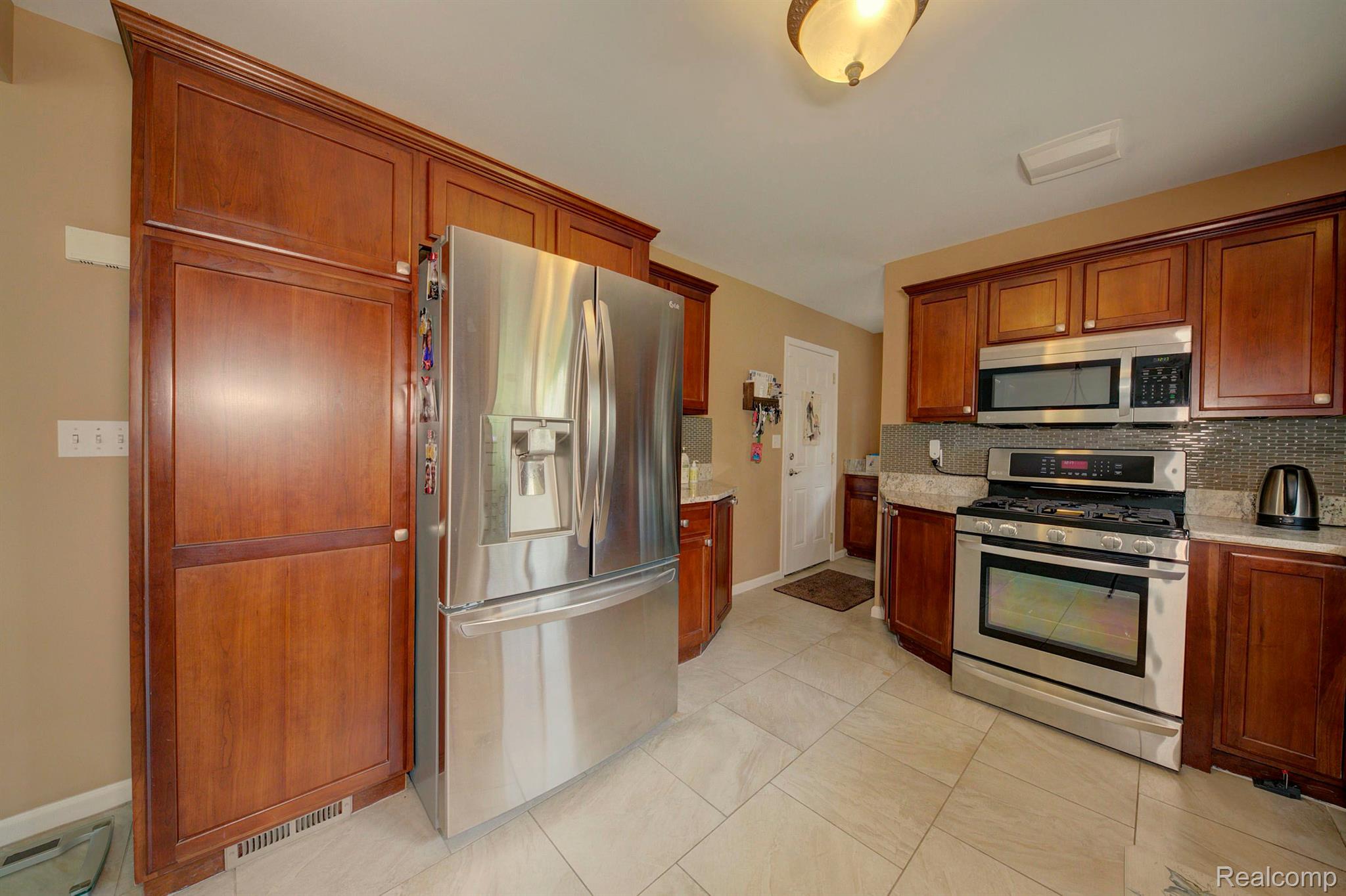 40539 West 10 Mile Road Novi, MI 48375 - Photo 17 of 29 Gallery Image 17