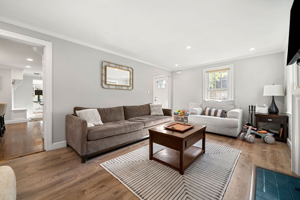 53 Sargent Road Swampscott, MA 01907 - Photo 13 of 37 Gallery Image 13