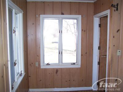 7135 Lapeer Road Davison, MI 48423 - Photo 8 of 21 20124664-7.JPG