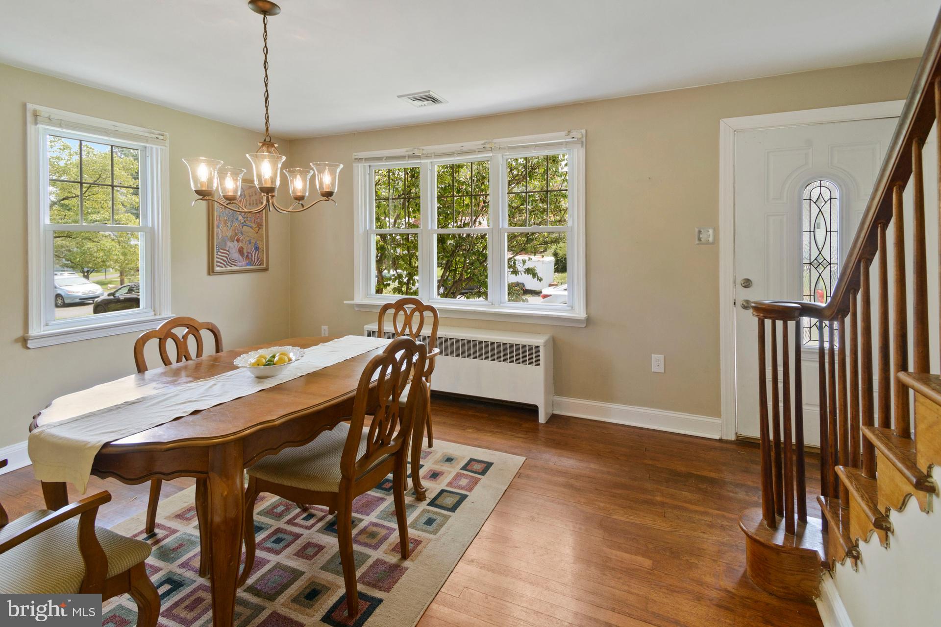 556 Continental Road Hatboro, PA 19040 - Photo 4 of 29 Gallery Image 4