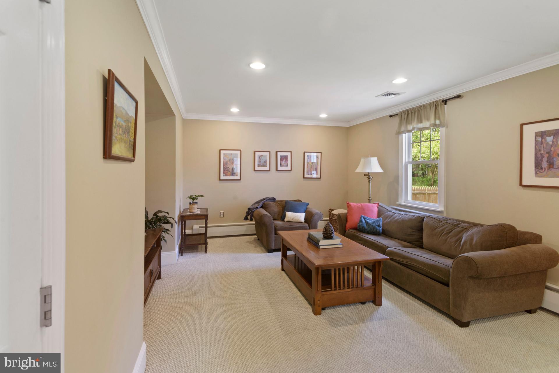 556 Continental Road Hatboro, PA 19040 - Photo 8 of 29 Gallery Image 8