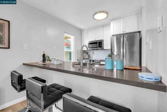 $2,350,000 | 599 Jackson Street, Albany, CA 94706