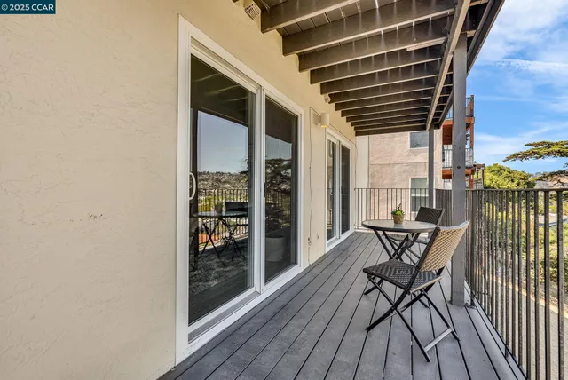 $2,350,000 | 599 Jackson Street, Albany, CA 94706