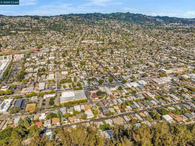 $2,350,000 | 599 Jackson Street, Albany, CA 94706