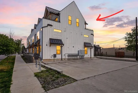 $575,000 | 5105 West 38th Avenue, Unit 8, Denver, CO 80212