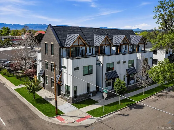 $575,000 | 5105 West 38th Avenue, Unit 8, Denver, CO 80212