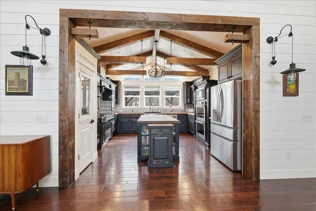 $995,000 | 5200 Country Farms Lane, Anderson, CA 96007