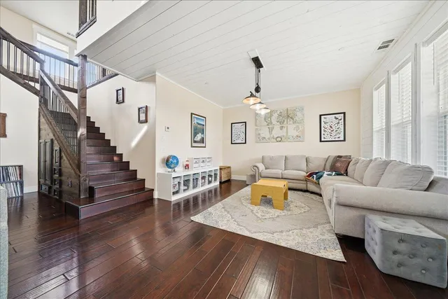 $995,000 | 5200 Country Farms Lane, Anderson, CA 96007