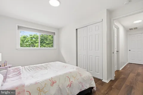 $819,000 | 15004 DuFief Drive, Gaithersburg, MD 20878