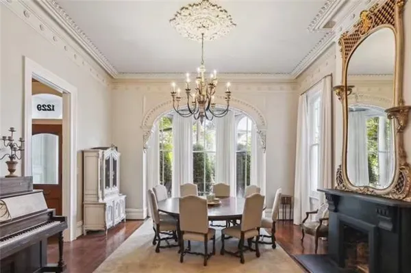 $6,000 | 1229 Annunciation Street, New Orleans, LA 70130