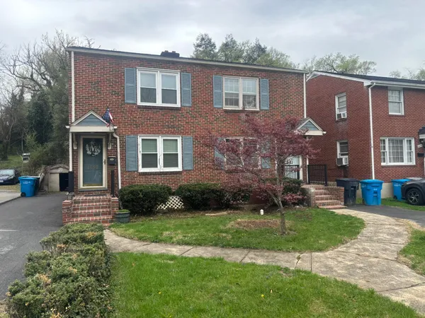 $1,350 | 2432 Brandon Avenue Southwest, Roanoke, VA 24015