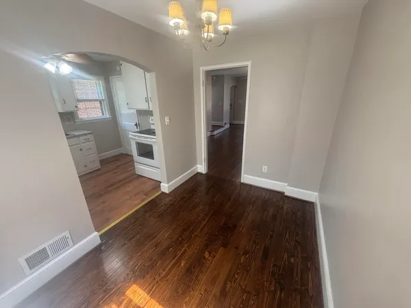 $1,350 | 2432 Brandon Avenue Southwest, Roanoke, VA 24015