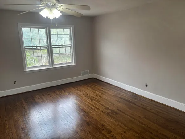 $1,350 | 2432 Brandon Avenue Southwest, Roanoke, VA 24015