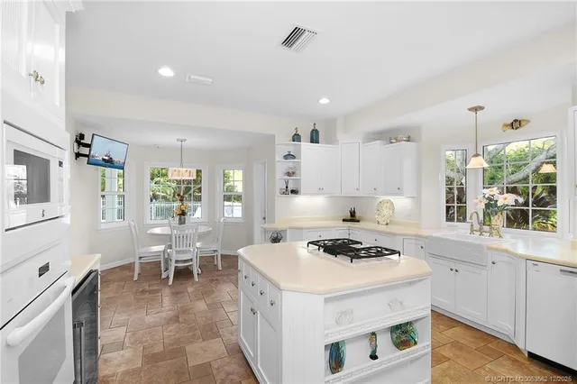 $1,725,000 | 4751 Northeast Spinnaker Point Place, Stuart, FL 34996