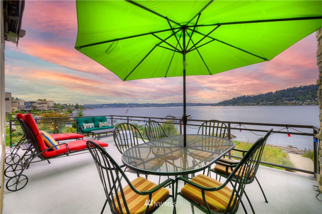 4169 Williams Avenue North Renton, WA 98056 - Photo 26 of 35 an outdoor space with furniture and umbrella