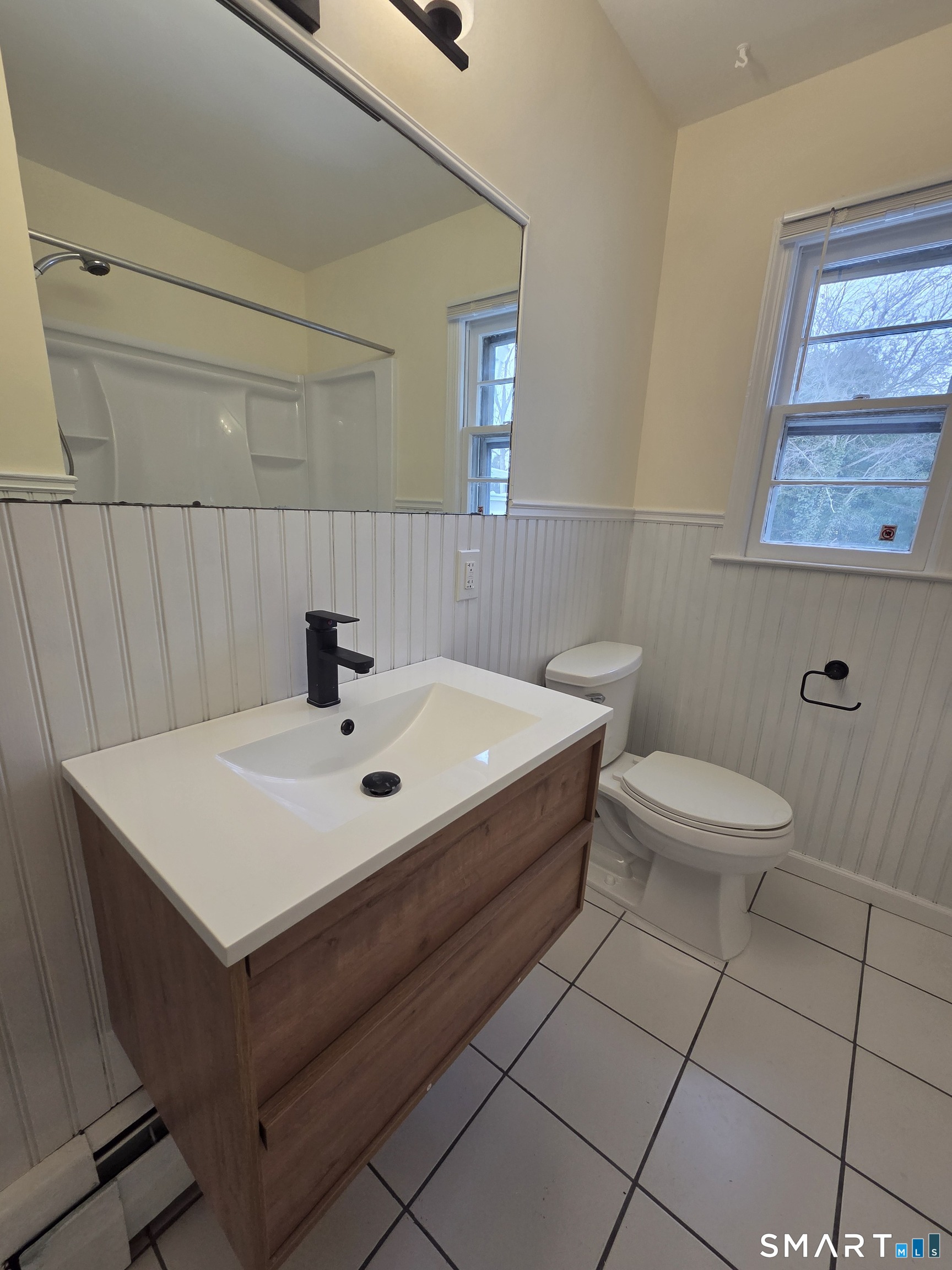 55 Glendale Road Stamford, CT 06905 - Photo 13 of 25 Updated Full Bath