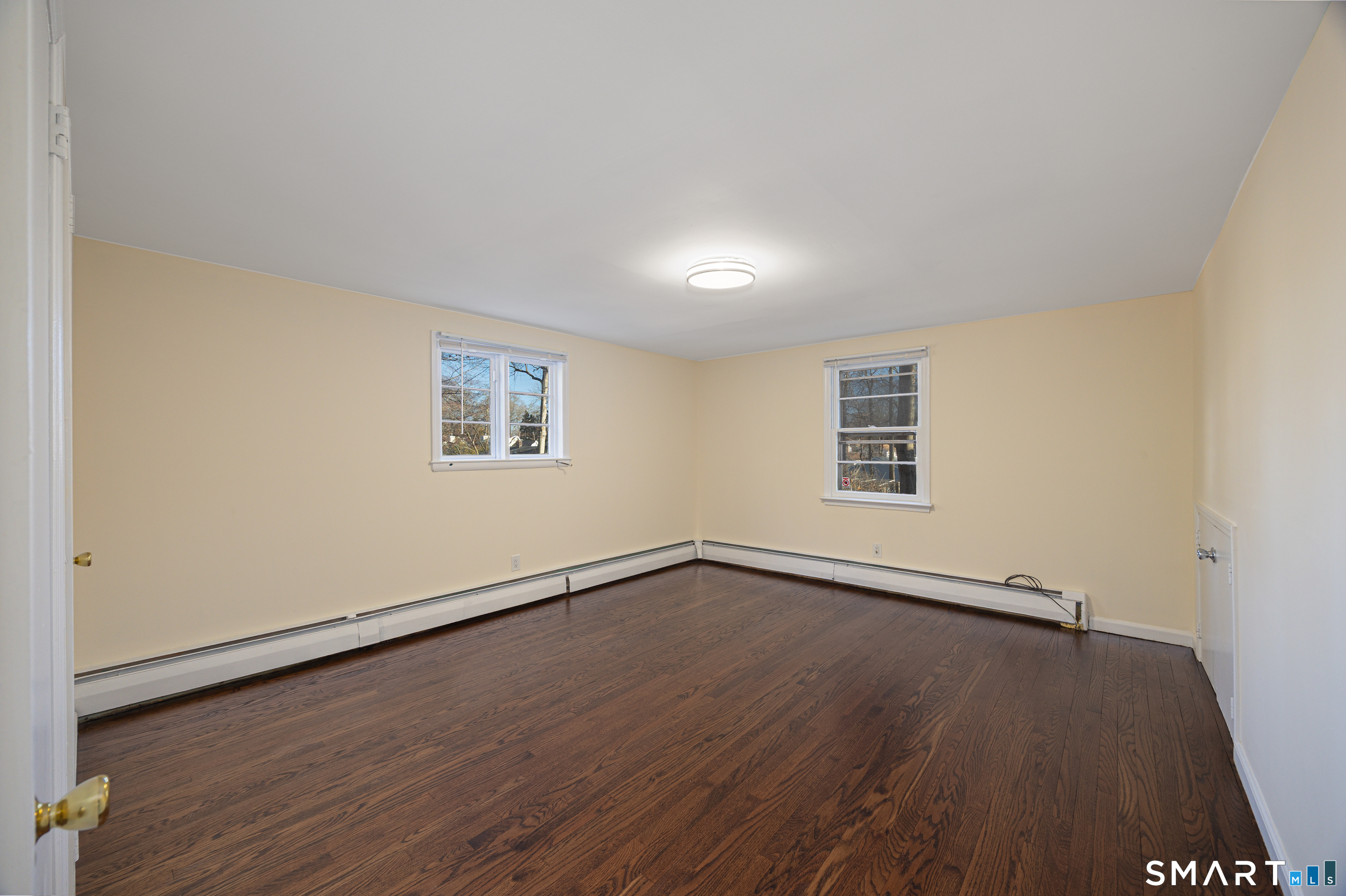 55 Glendale Road Stamford, CT 06905 - Photo 18 of 25 Spacious & Private Bedroom