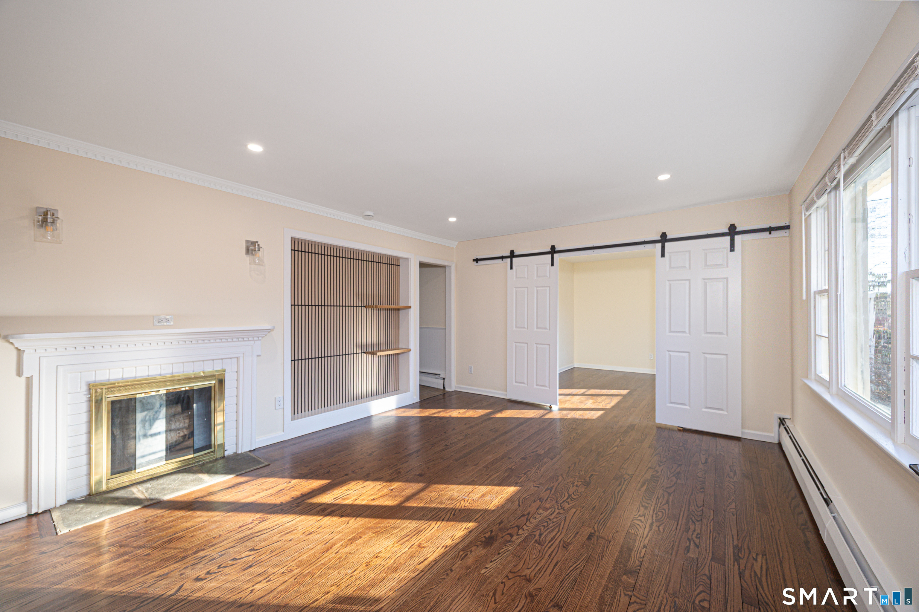 55 Glendale Road Stamford, CT 06905 - Photo 2 of 25 Living Room, Picture Window, Fireplace