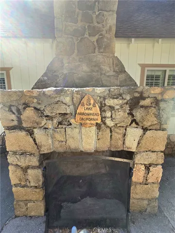 a close view of sink