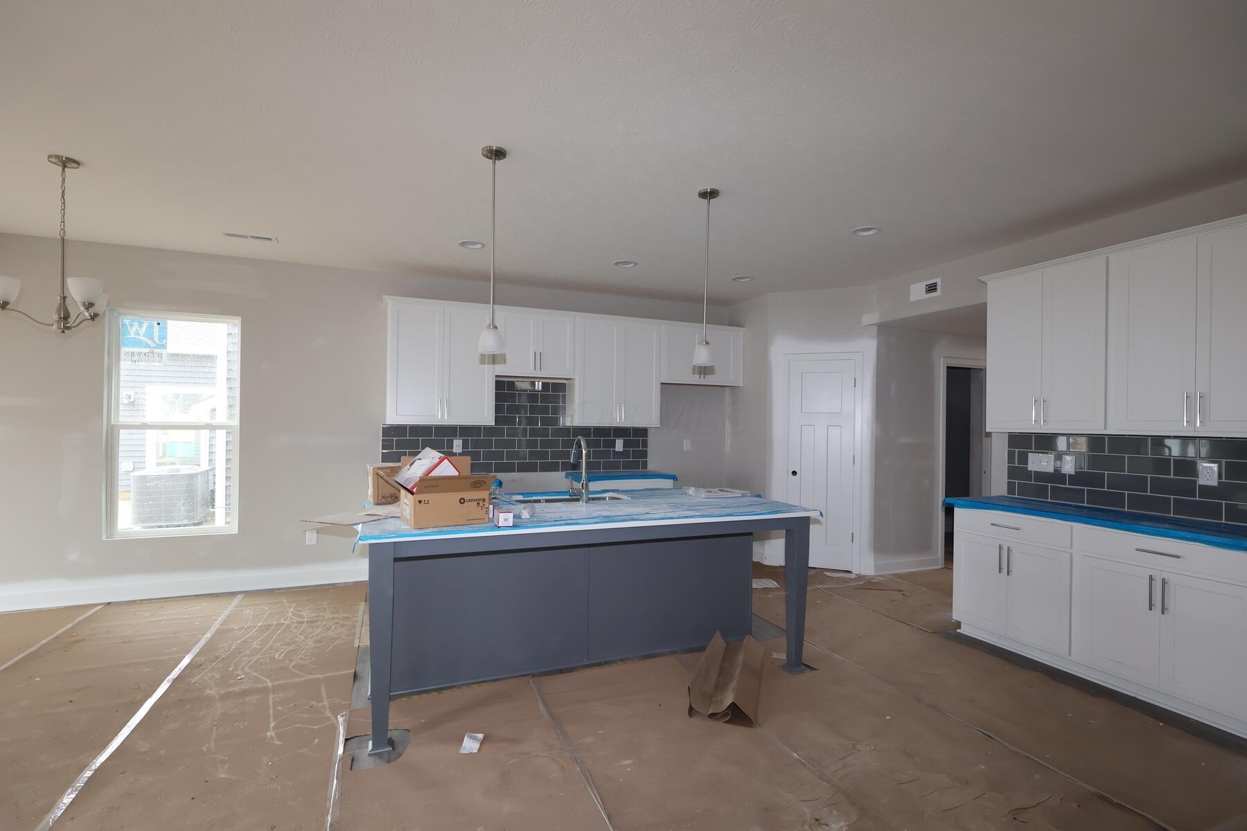 5735 Valleydale Road Powell, OH 43065 - Photo 6 of 18 Kitchen
