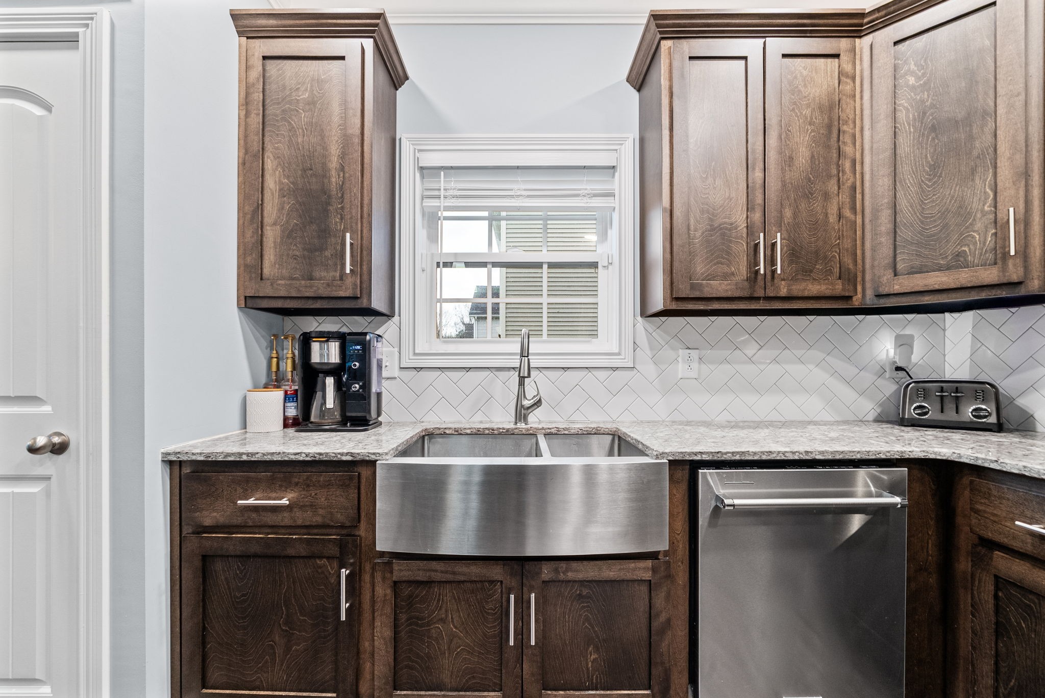 1677 Rains Road Clarksville, TN 37042 - Photo 13 of 36 Gallery Image 13
