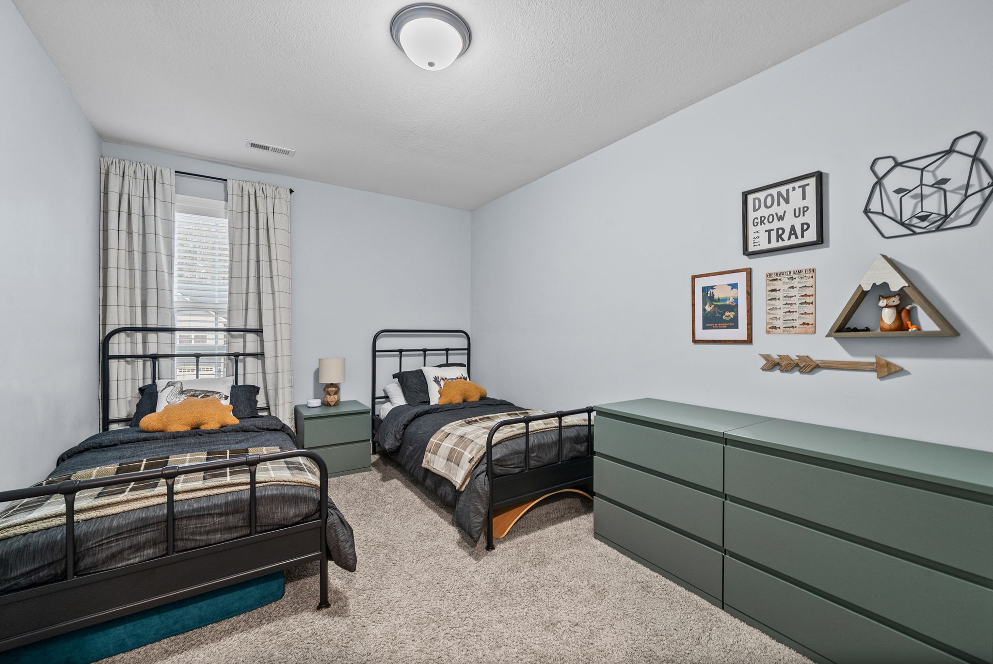 1677 Rains Road Clarksville, TN 37042 - Photo 29 of 36 Gallery Image 29