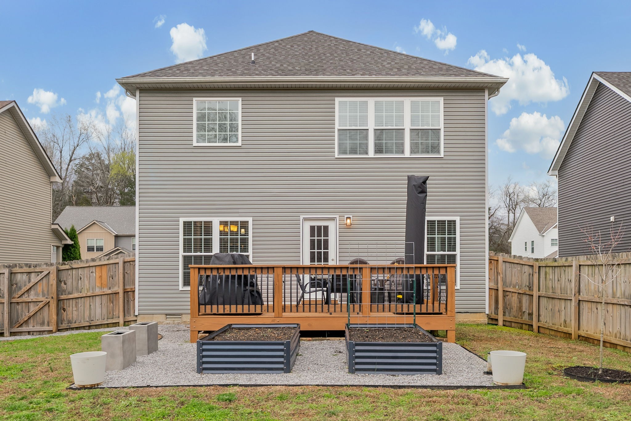 1677 Rains Road Clarksville, TN 37042 - Photo 34 of 36 Gallery Image 34