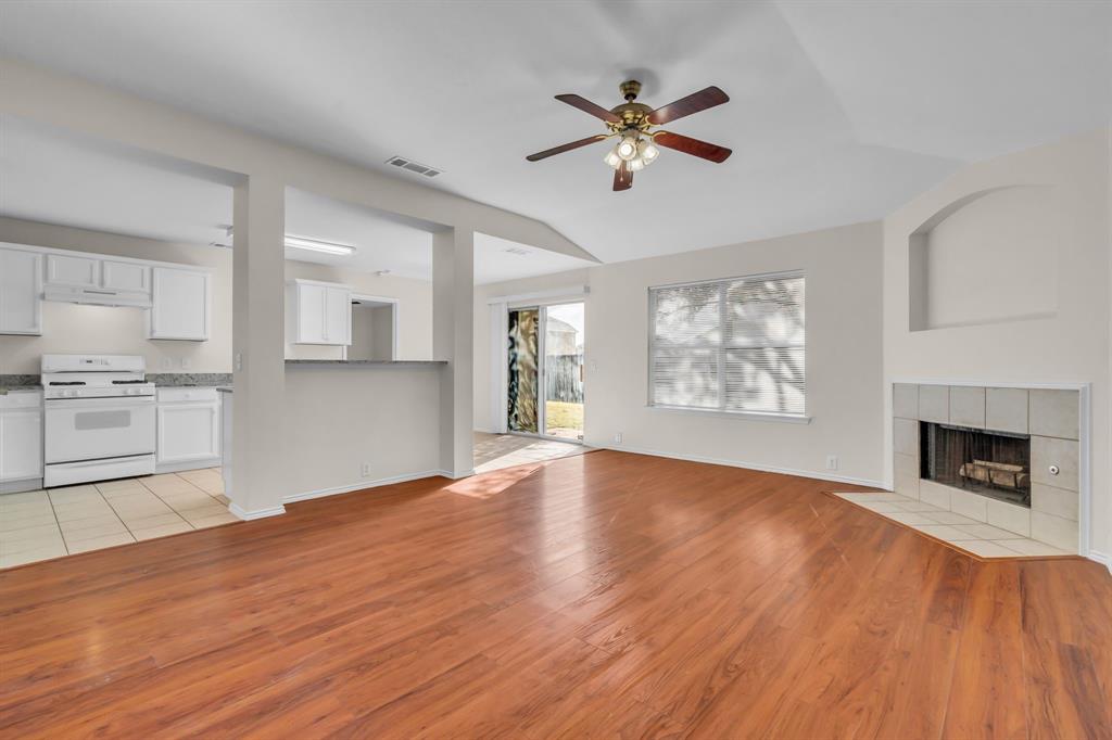 2312 Tailburton Court Little Elm, TX 75068 - Photo 12 of 34