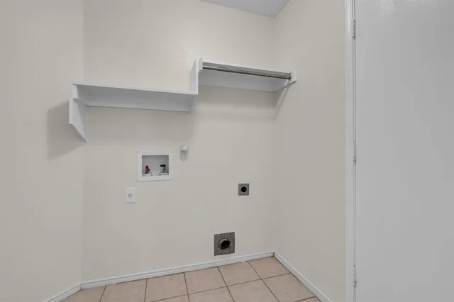 $1,950 | 2312 Tailburton Court, Little Elm, TX 75068