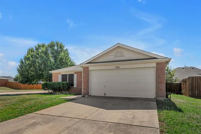 $1,950 | 2312 Tailburton Court, Little Elm, TX 75068