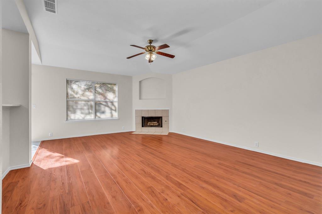 2312 Tailburton Court Little Elm, TX 75068 - Photo 10 of 34