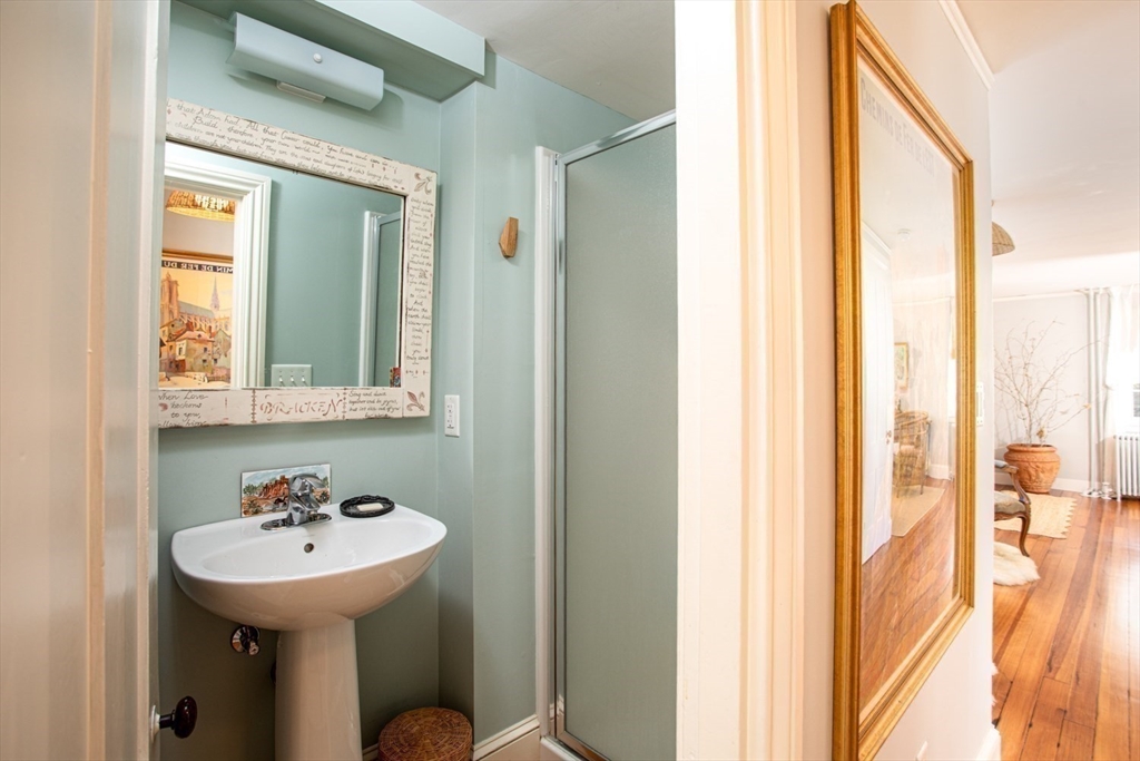 41 Drift Road Westport, MA 02790 - Photo 23 of 38
